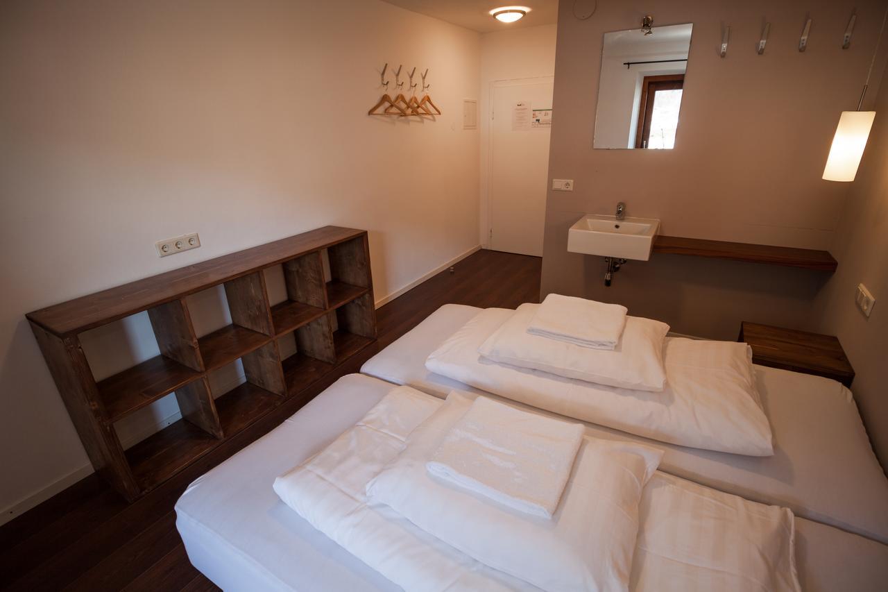 Hostel Chillertal Mayrhofen Rom bilde